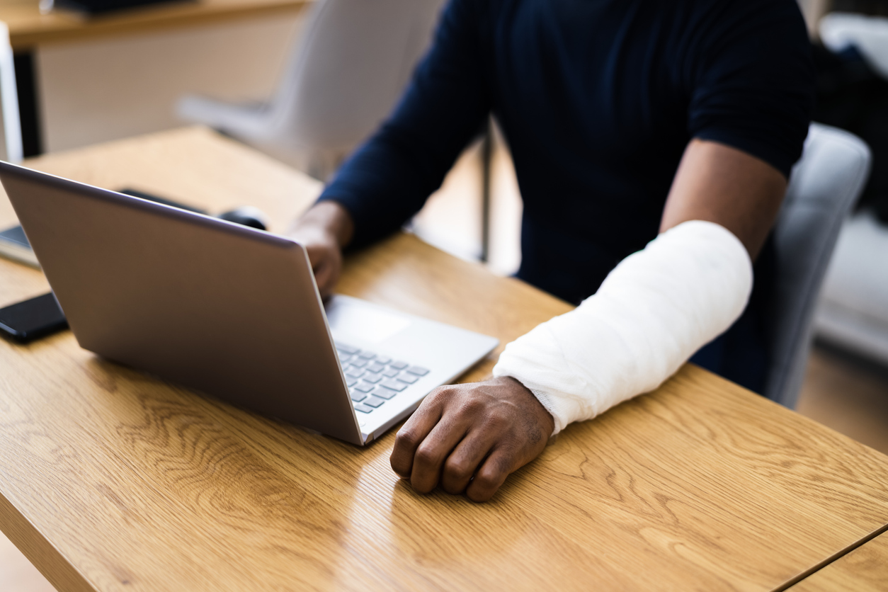 What is the Average Personal Injury Settlement Amount in IL?